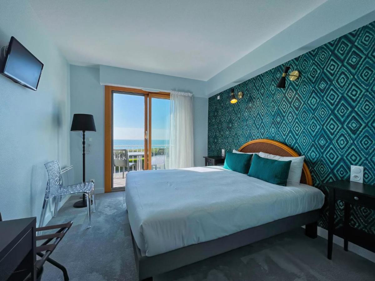 Hotel L'Albatros Damgan Esterno foto