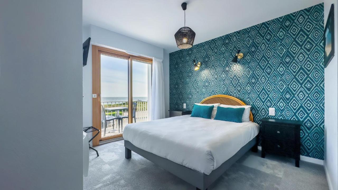 Hotel L'Albatros Damgan Esterno foto