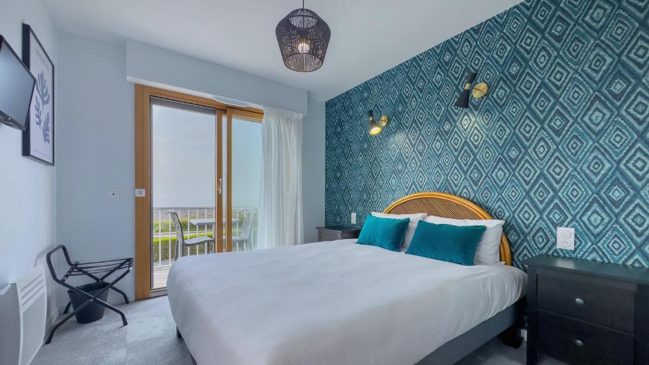 Hotel L'Albatros Damgan Esterno foto